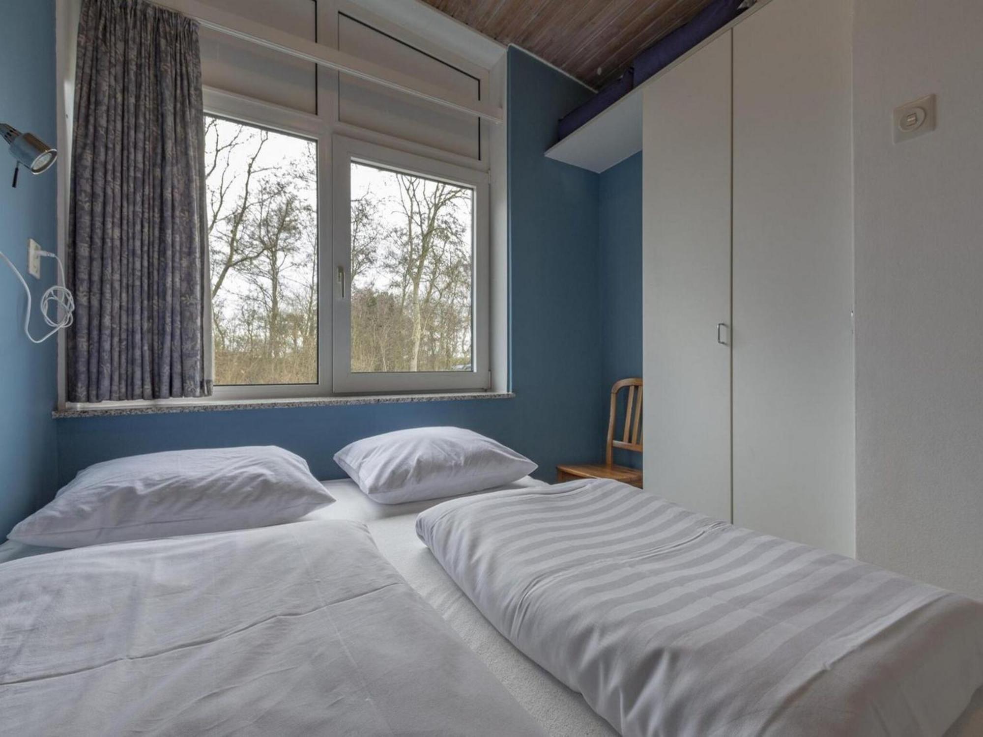 Stylish Beachside Bungalow With Patio Sint Maartensvlotbrug Bagian luar foto