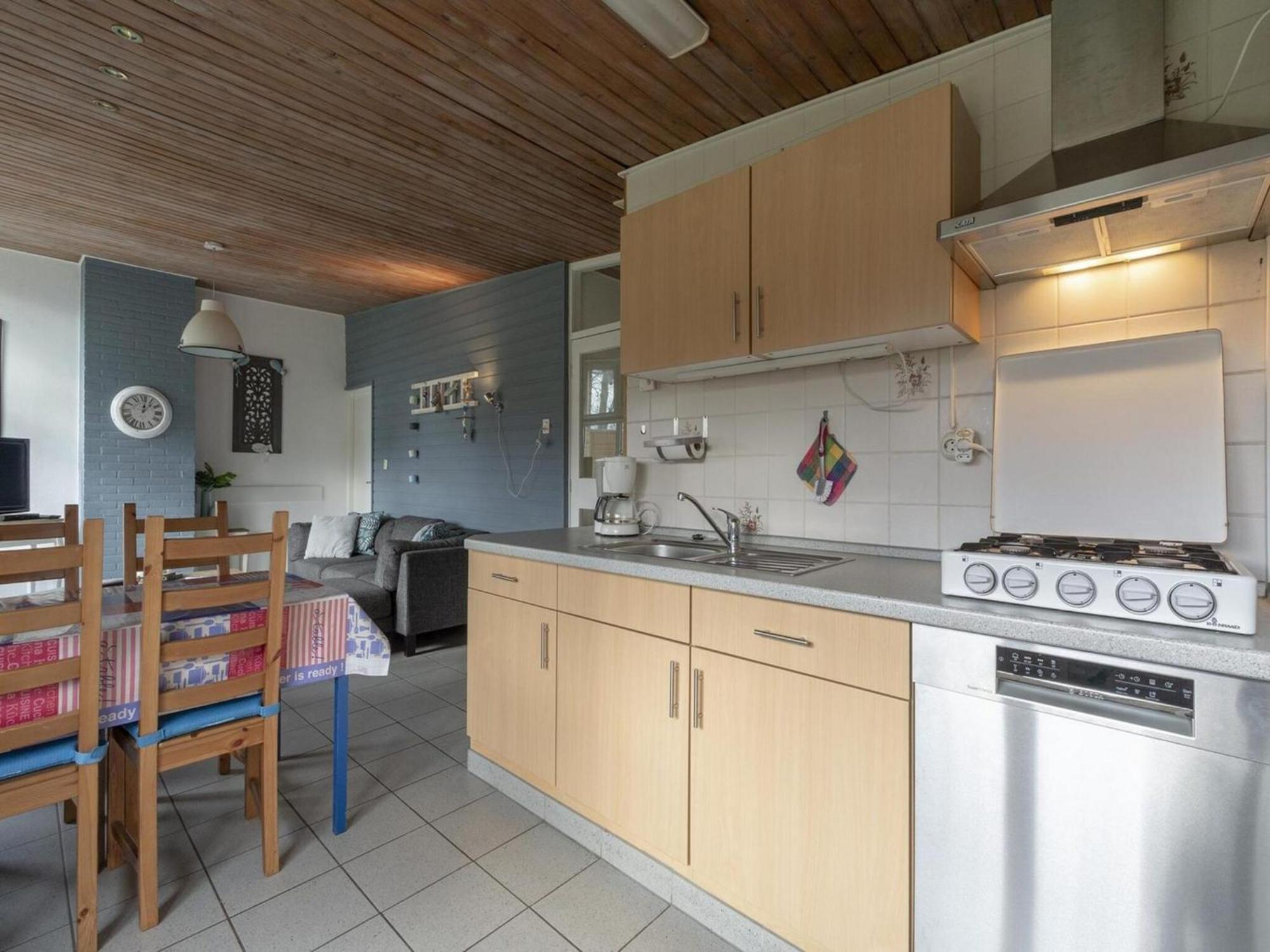 Stylish Beachside Bungalow With Patio Sint Maartensvlotbrug Bagian luar foto