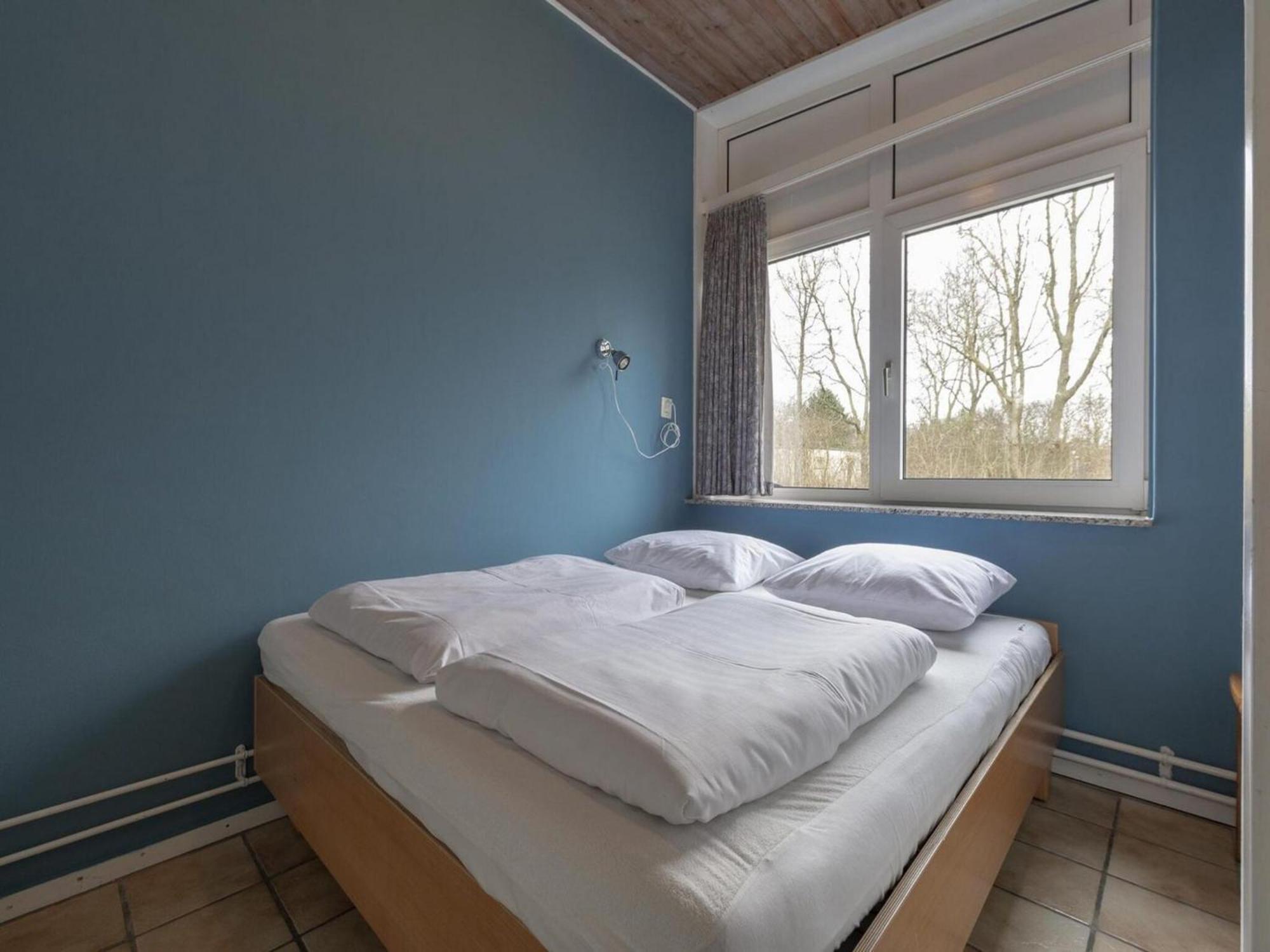 Stylish Beachside Bungalow With Patio Sint Maartensvlotbrug Bagian luar foto