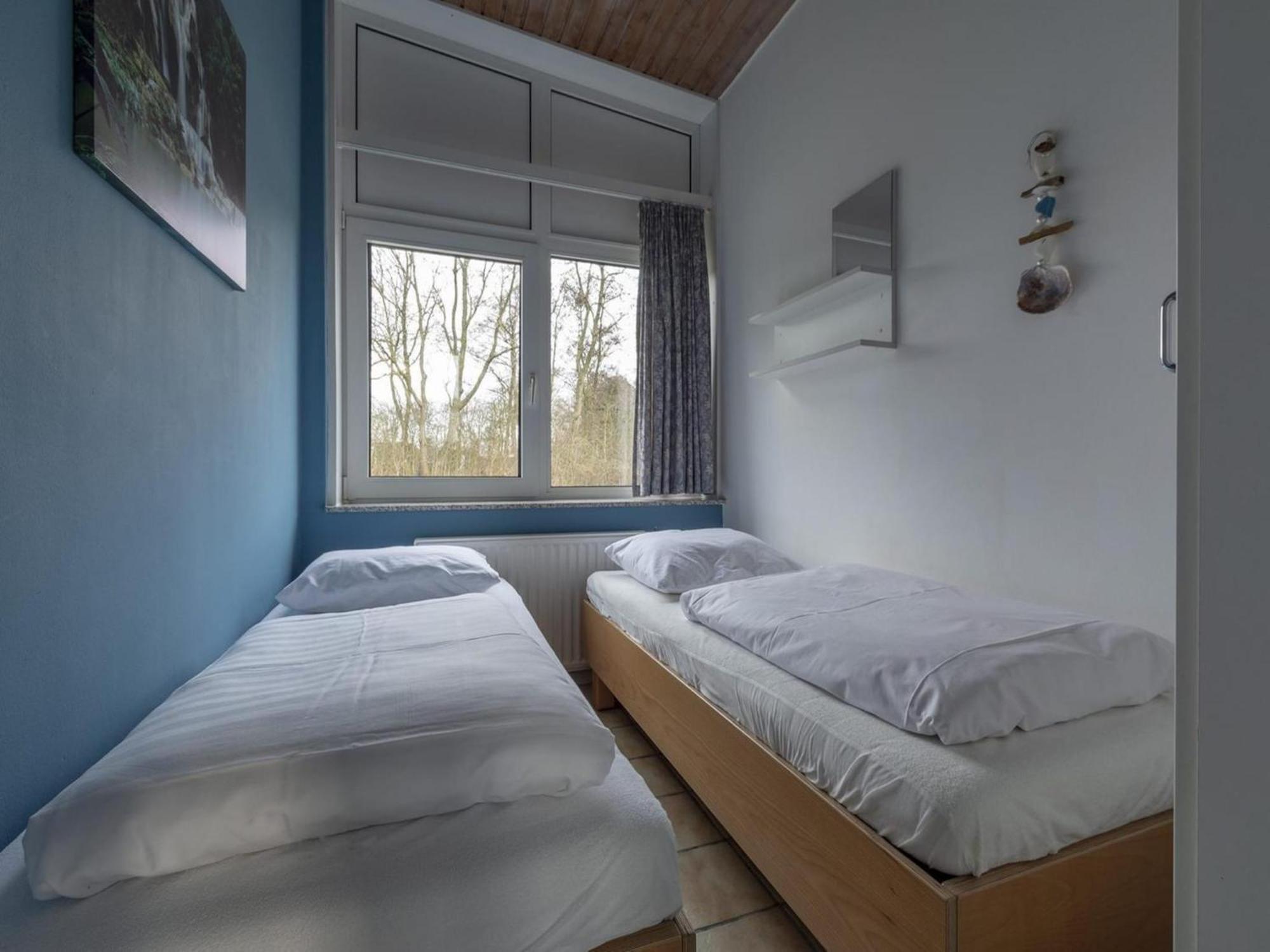 Stylish Beachside Bungalow With Patio Sint Maartensvlotbrug Bagian luar foto